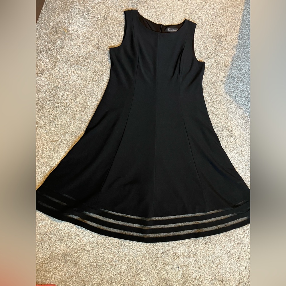 Jessica Howard Black Midi Dress